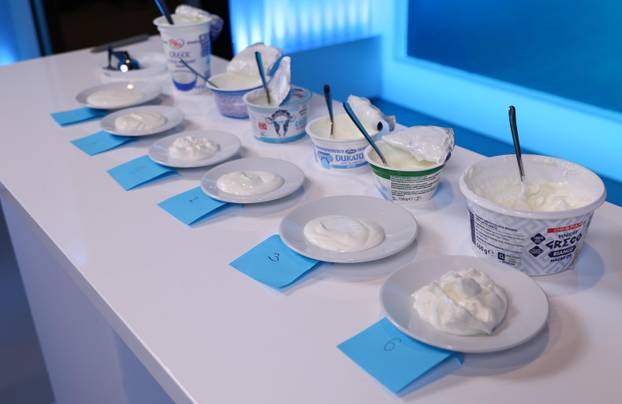 24SATA Zagreb: Testiranje gr&ccaron;kih jogurta
