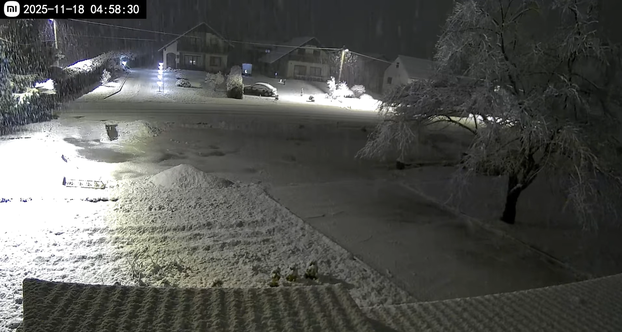 FOTO Na Sljemenu je pao snijeg, zabijelile su i Lika i Gorski kotar