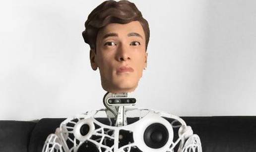 Tko je robot koji je šarmirao Zagrepčane: 'Mora imati kartu za vlak, skeniraju mu stražnjicu'