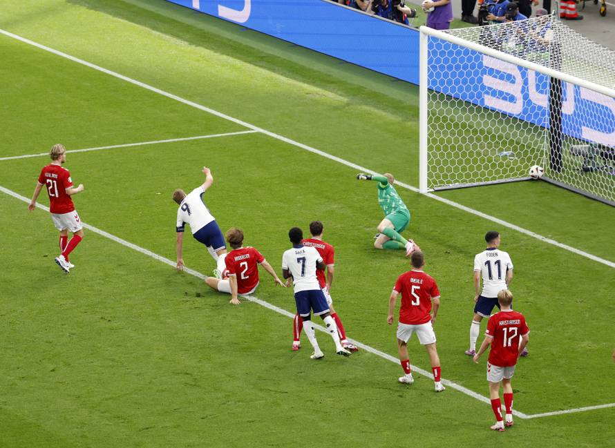 Euro 2024 - Denmark v England