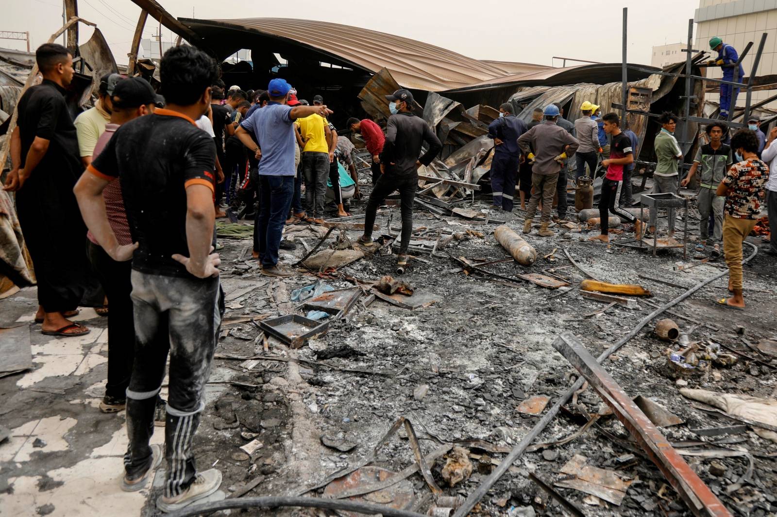 Fire at al-Hussain coronavirus hospital in Nassiriya, Iraq