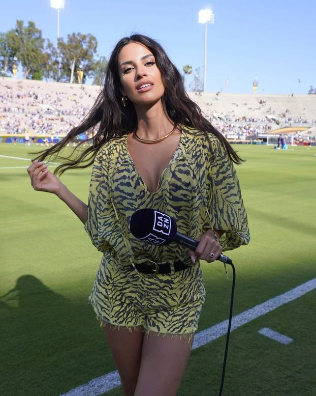 FOTO Modrićev suigrač ljubi 10 godina stariju bujnu voditeljicu