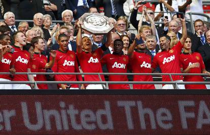 Van Persie donio Moyesu prvi trofej s Manchester Unitedom