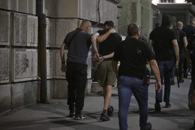 Beograd: Sukob građana i studenata s policijom tijekom prosvijeda