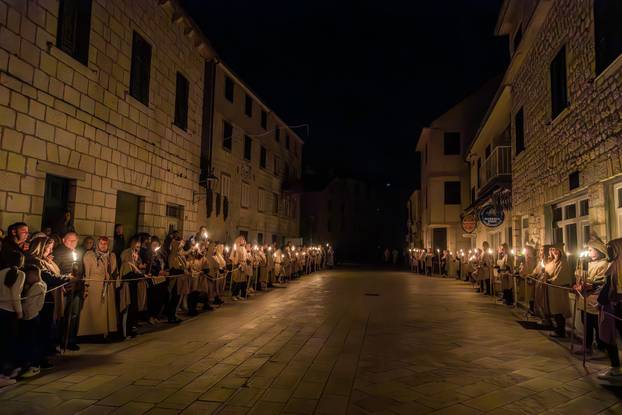 Imotski: Uprizorenje 24. Žive slike Muke Isusove