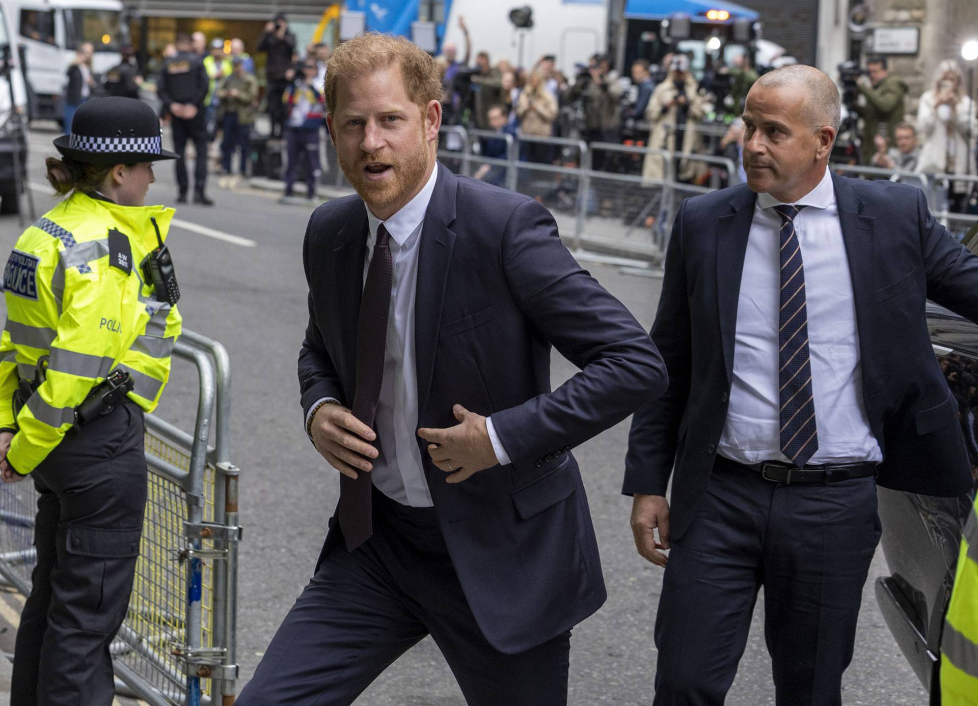 London: Princ Harry stiže na Visoki sud