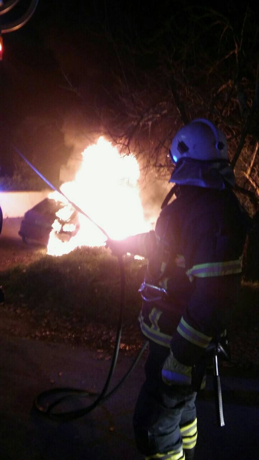 Poreč: Policajcu je izgorio auto pa kolege brzo skupili donacije