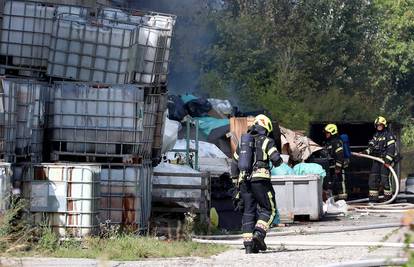 Detalji buktinje na Žitnjaku: Gorio je pogon za preradu ulja, vatrogasci spriječili eksploziju