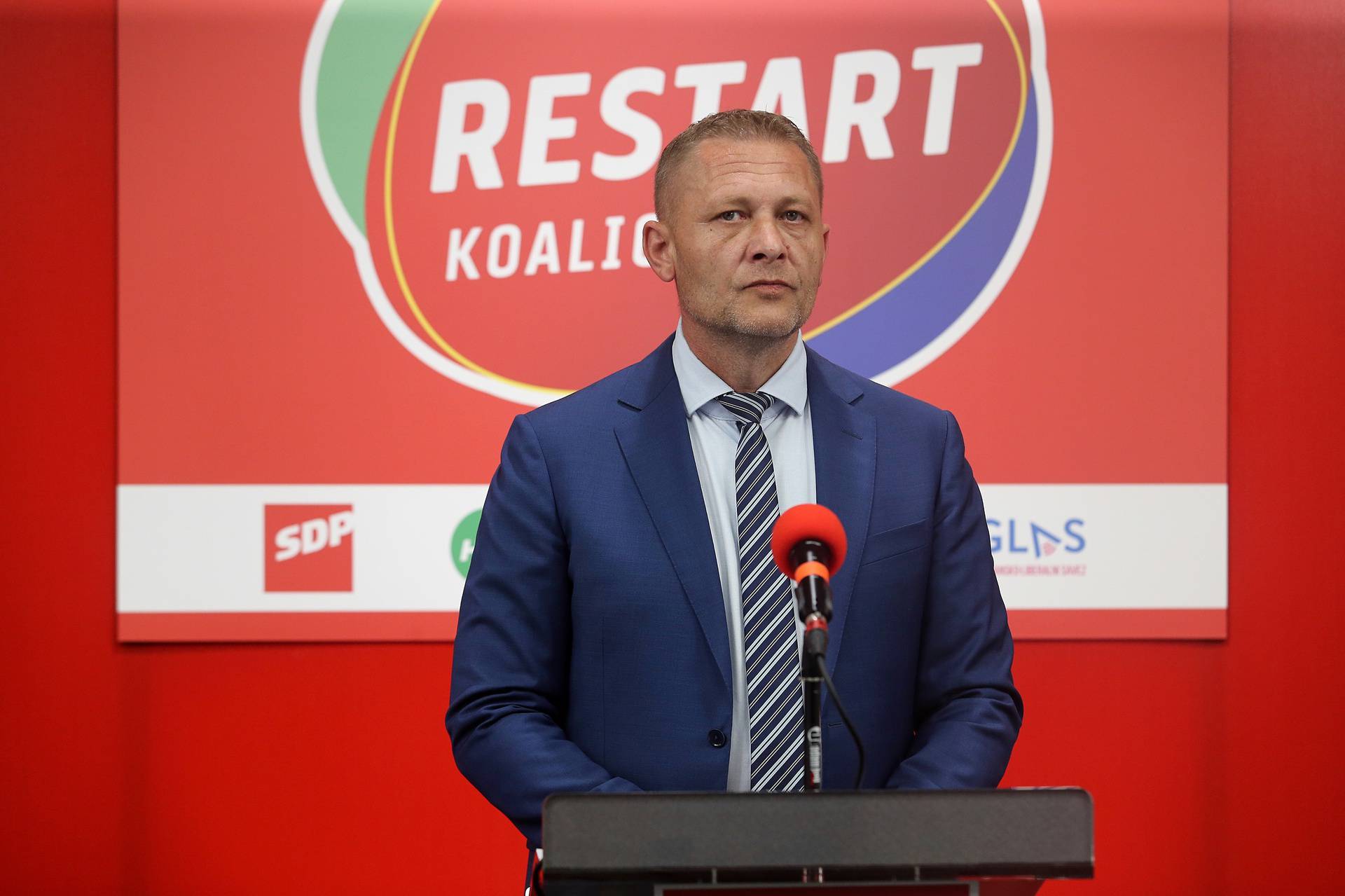 Restart: Plenkoviću i HDZ-u su važnije fotelje od zdravlja ljudi