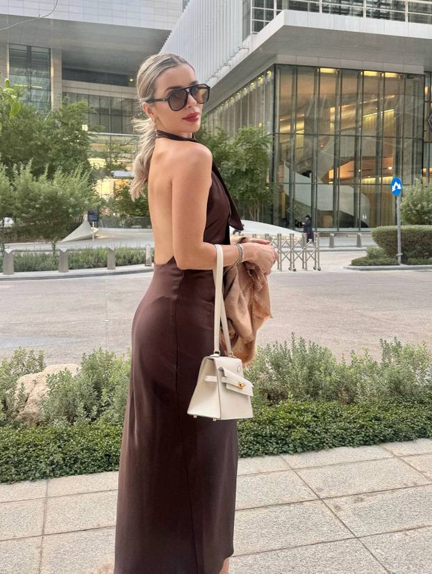 FOTO Naša prekrasna novinarka zaljubila se u ikonu Reala. Brak im je kao iz bajke, dobili i sina