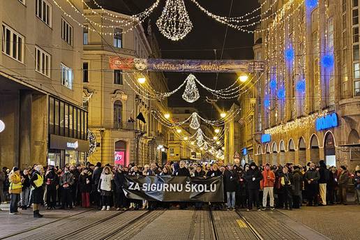 VIDEO Tisuće ljudi hodalo je na mimohodu u Zagrebu: 'Ovo je najmanje što možemo učiniti...'