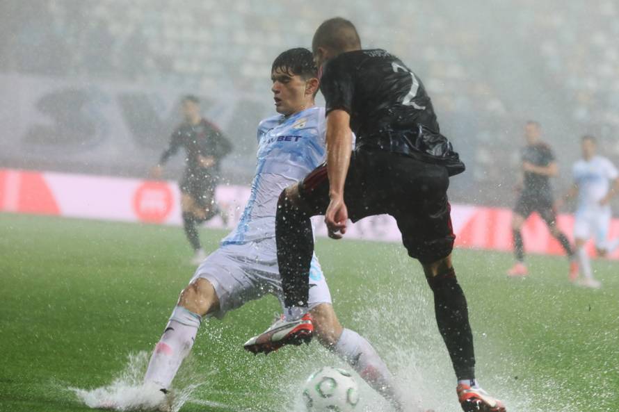 Utakmica između Rijeke i Sparte Prag u Konferencijskoj ligi prekinuta zbog kiše