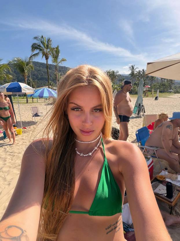 Alisha je prošlost. Zvijezda Brazila sad se spetljala s kćeri legende Arsenala. Tek joj je 19