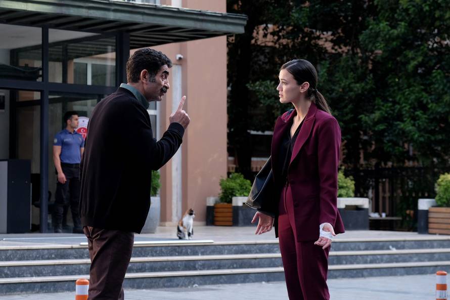 ANKETA Kako vam se sviđa nova turska serija 'Obiteljske tajne'?