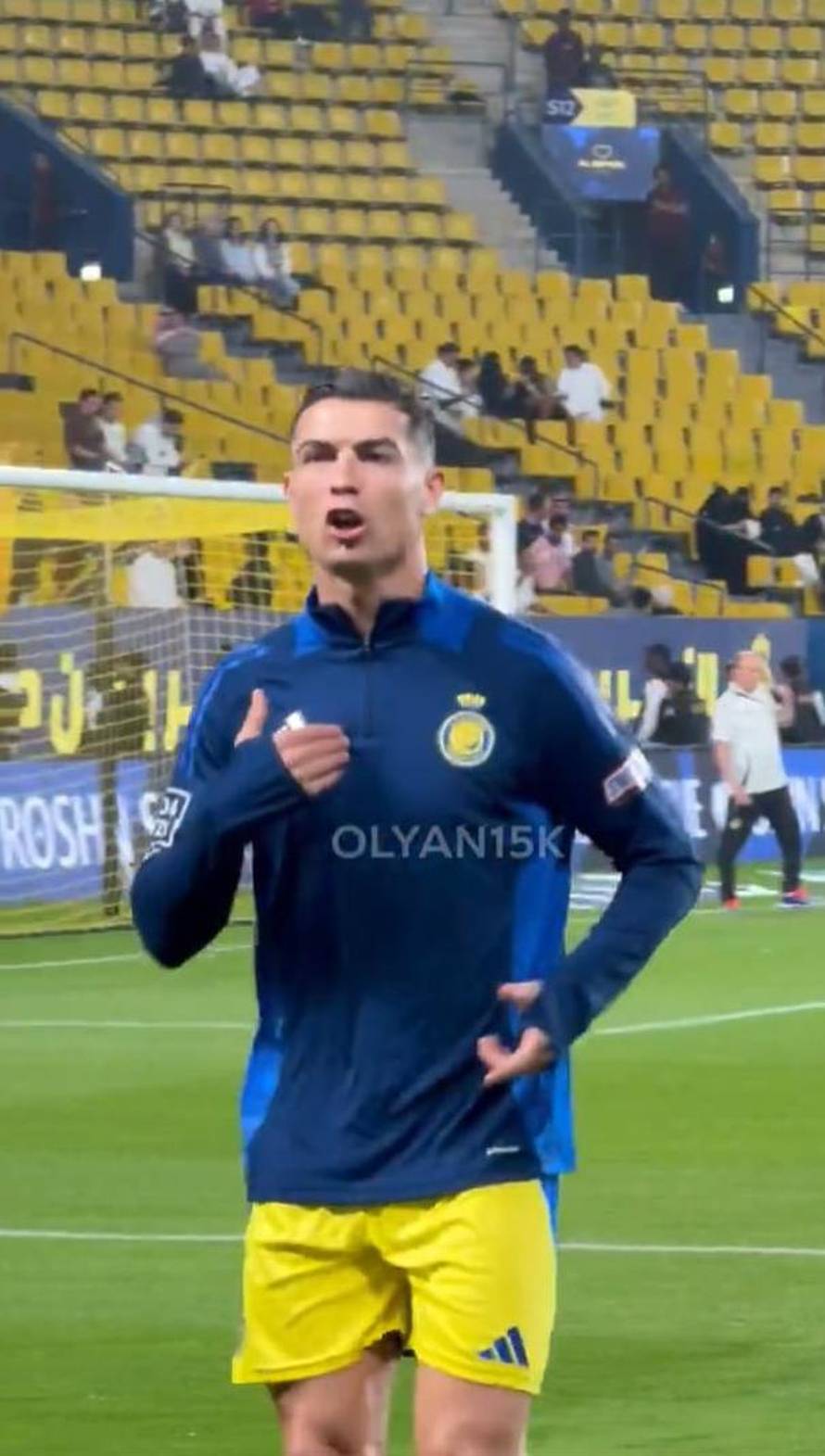 VIDEO Cristiano Ronaldo vidio 'dvojnika' na tribinama: 'Brate, ne sličiš na mene, ružan si'