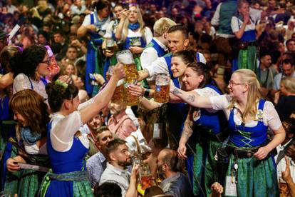 VIDEO Pivo nikad skuplje na Oktoberfestu, a ove godine su popili čak sedam milijuna litara