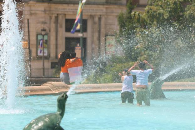 SP 2026 Philadelphia: Hrvatski navijači posjetili popularne Rocky Steps i Rocky Statue