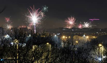 Novogodišnji vatromet nad Zagrebom