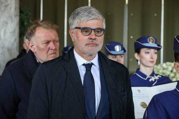 ARHIVA - 2023. Zagreb: Vatreni u počasnoj straži pored lijesa Miroslava Ćire Blaževića