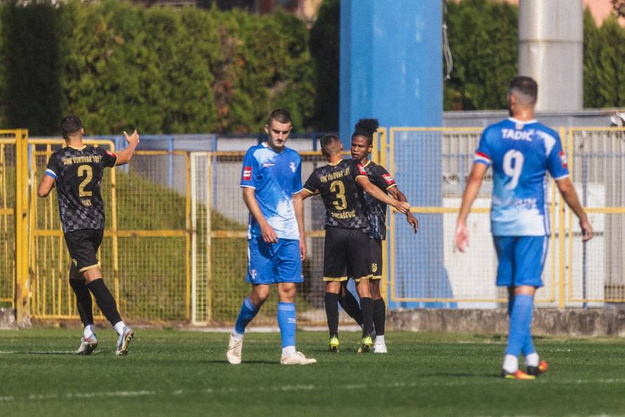 Od vožnje u pijanom stanju i japanskog crtića do Maksimira: Tko je Dinamov novi desni bek?