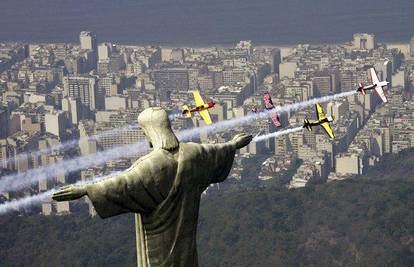 Vratolomije s avionima iznad Rio de Janeira