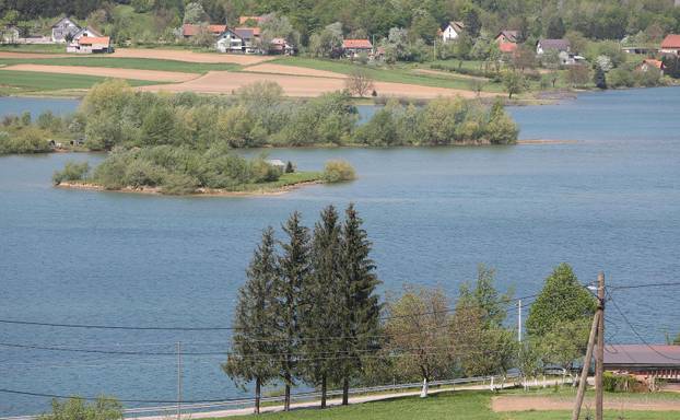 Klek i jezero Sabljaci