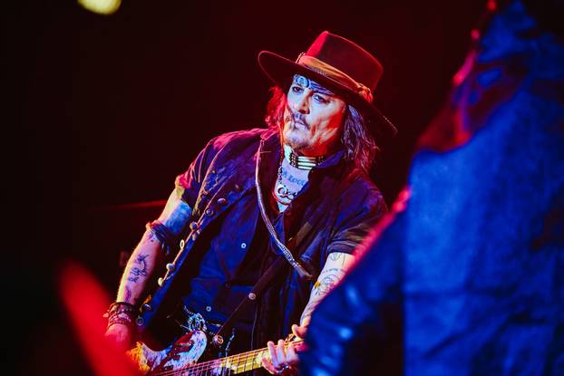 Zagreb: Koncert benda Hollywood Vampires u Areni
