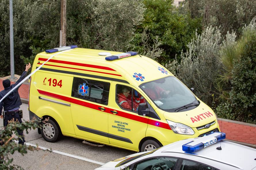Dubrovnik: Nekoliko osoba prevezeneo u bolnicu zbog poÅ¾ara u HR Plat