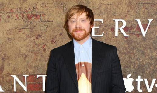 Ron Weasley iz Harryja Pottera privukao pažnju kombinacijom na premijeri serije u New Yorku