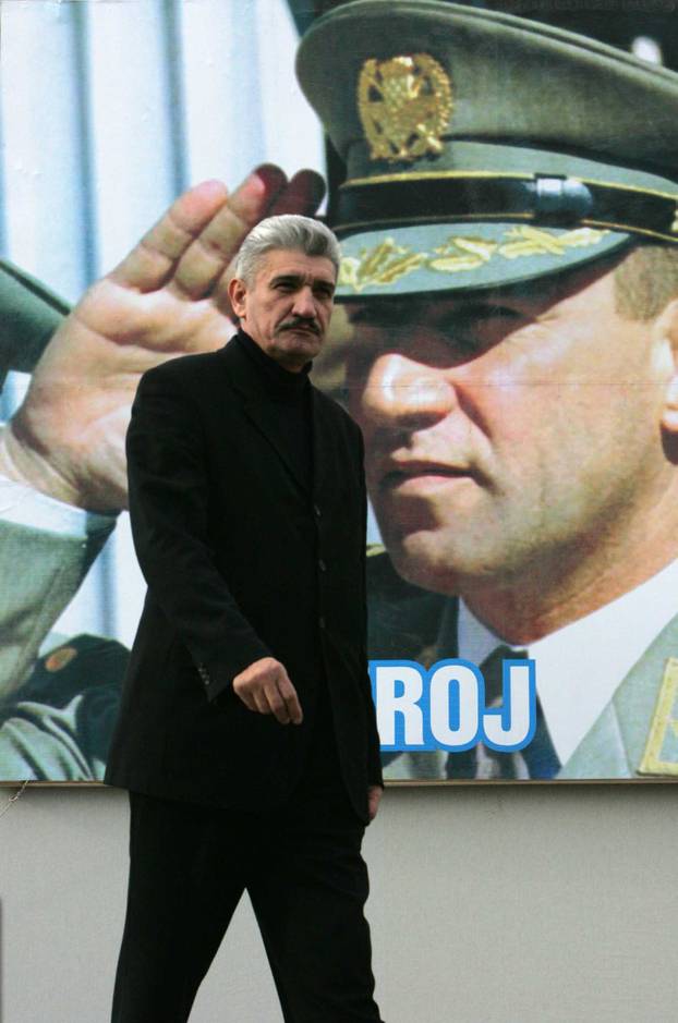 ARHIVA - Prepuna splitska riva tijekom skupa podrške uhićenom generalu  