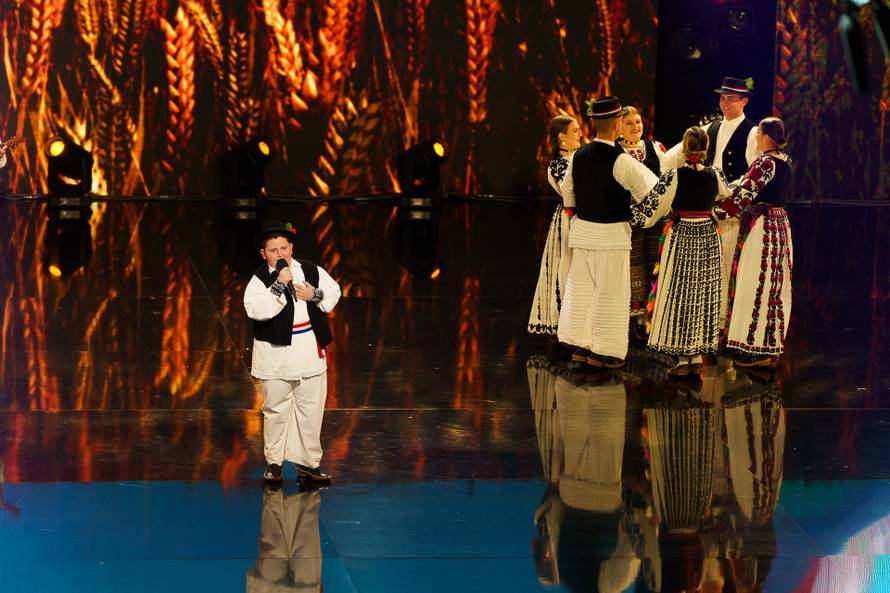 Hrvatska je izabrala, Anatacha je osvojila titulu 'Supertalenta', kući odnosi čak 200.000 kuna