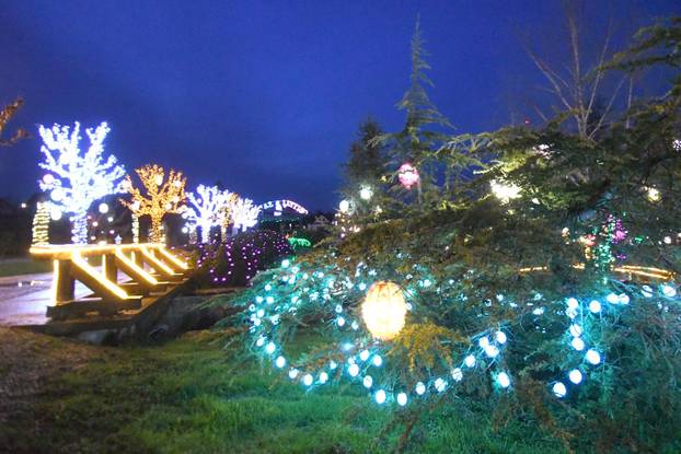 Grabovica: Uskrsna čarolija svjetla by Salaj donosi magičan ugođaj sa preko 60.000 pisanica