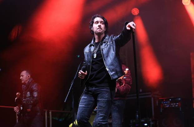 Parni valjak nastupio je  na 200. Samoborskom fašniku