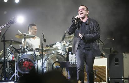 Bono: 'Europa neće postojati, ne pomognete li izbjeglicama'