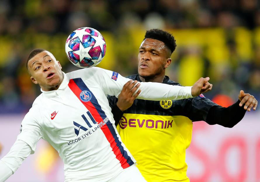 Champions League - Round of 16 First Leg - Borussia Dortmund v Paris St Germain
