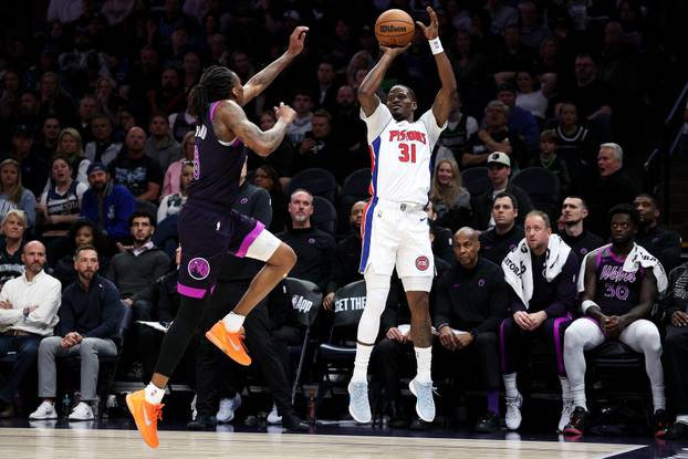 NBA: Detroit Pistons at Minnesota Timberwolves