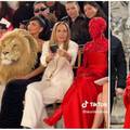 Bizaran video: Sjedila sam kraj Kylie s lavom i Doje Cat koja je imala čak 30.000 kristala