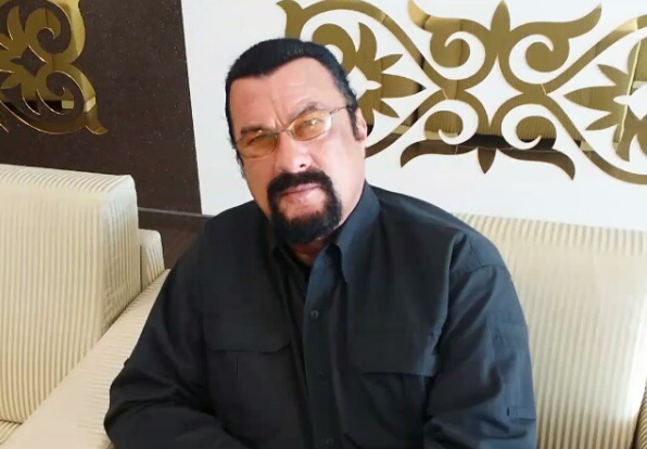 Steven Seagal stigao u Moskvu: 'Rus sam milijun posto, a pola Amerikanaca ionako voli Rusiju'