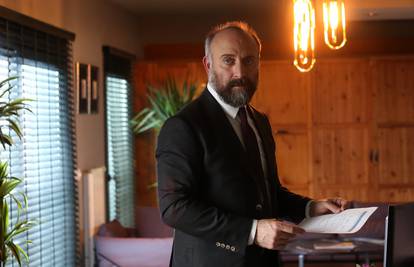 Vladar turske scene Halit Ergenc vraća se na male ekrane: Zbog glume je spavao čak i na ulici...