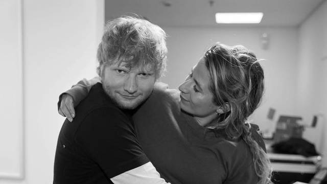 Ed Sheeran otkrio da je njegova supruga u trudnoći imala tumor, nije se mogla liječiti do poroda