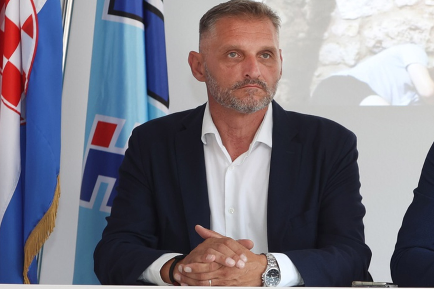 HDZ-ovac Ivica Budimir, direktor Hrvatskih cesta, morat će rušiti kat vile Pokora, bazen i garaže