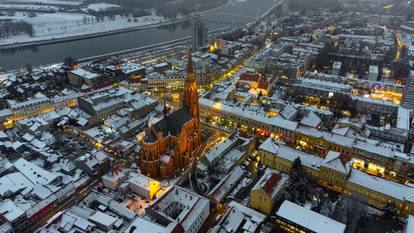 Pogled iz zraka na grad Osijek 