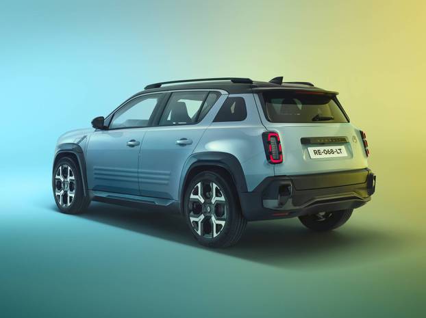 FOTO Povratak legende: Vratio se Renault 4. Veći je od Clija, ide na struju ima i pomični krov