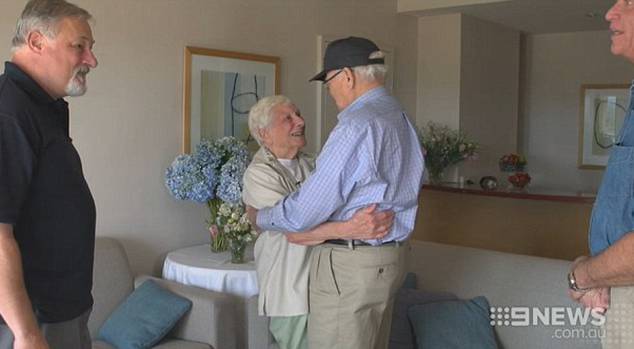 Nakon 70 godina opet zagrlio  svoju veliku ljubav iz mladosti