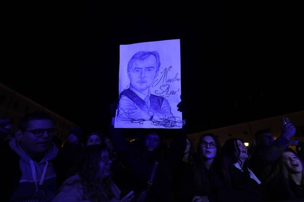 Osječani i njihovi gosti u novu 2026. godinu ušli su uz zvukove legendarnog Miroslava Škore