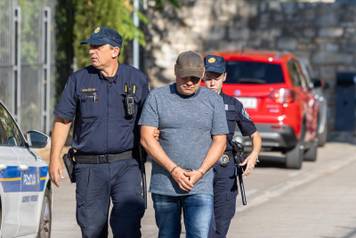 EKSKLUZIVNE FOTOGRAFIJE: U Puli uhi&cacute;en Ukrajinac osumnji&ccaron;en za napad na plinovod Sjeverni tok
