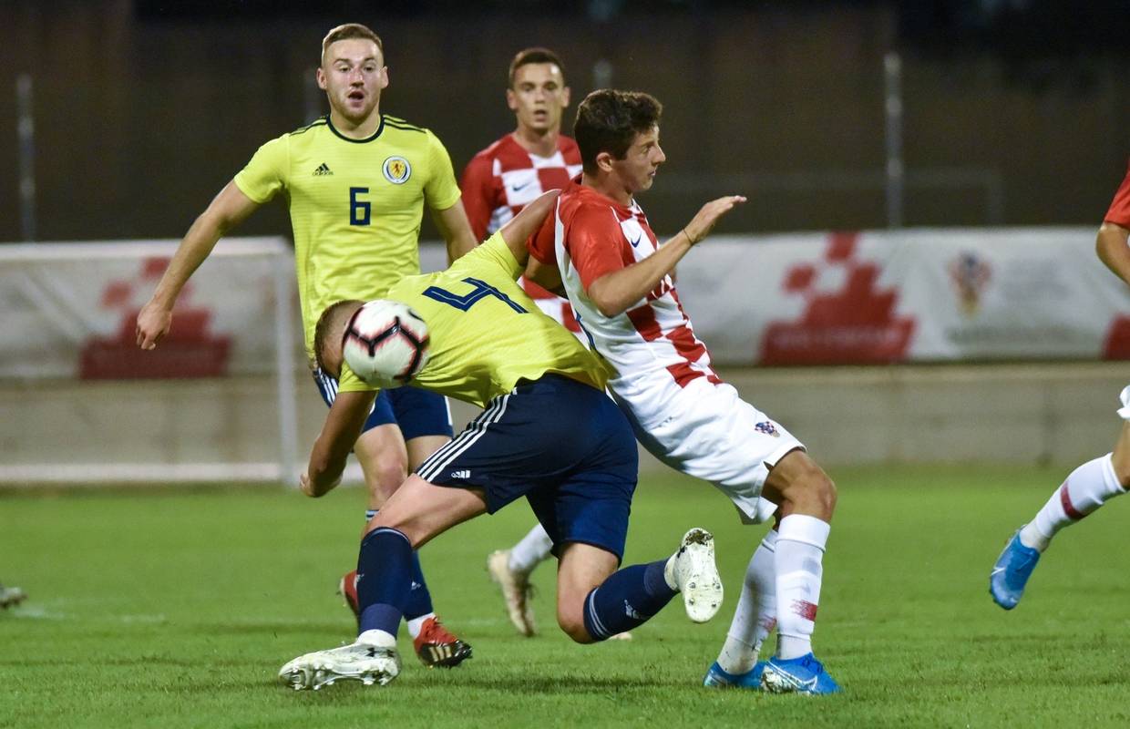 Škoti šokirali mini ‘vatrene’ na startu kvalifikacija za Euro...