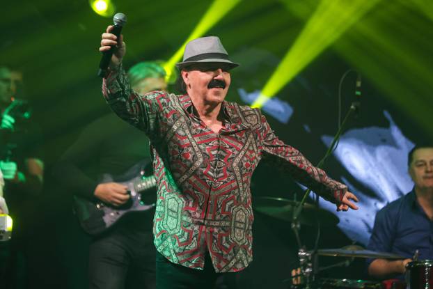 Zagreb: Koncert Harisa Džinovića u klubu Mint