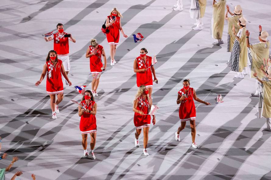 Sandra Perković i Josip Glasnović nosili hrvatsku zastavu na  otvorenju Olimpijskih igara