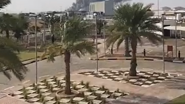 Troje mrtvih u eksploziji cisterne u Abu Dhabiju, vlasti sumnjaju na napad dronovima
